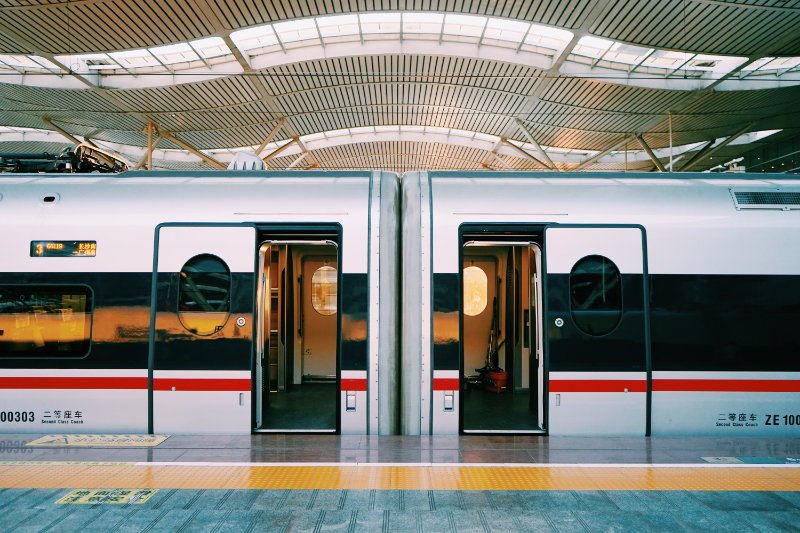 Bahn- und Schienenverkehr