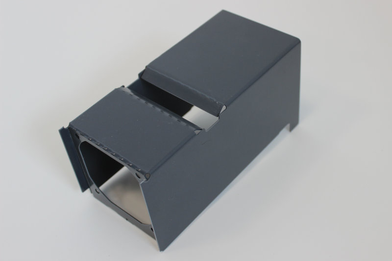 Aus Kunststoffplatten können durch Stanzen und Thermoverformen Luftkanäle und andere 3D Teile hergestellt werden